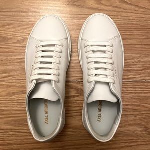 Axel Arigato Clean 90 Sneakers!